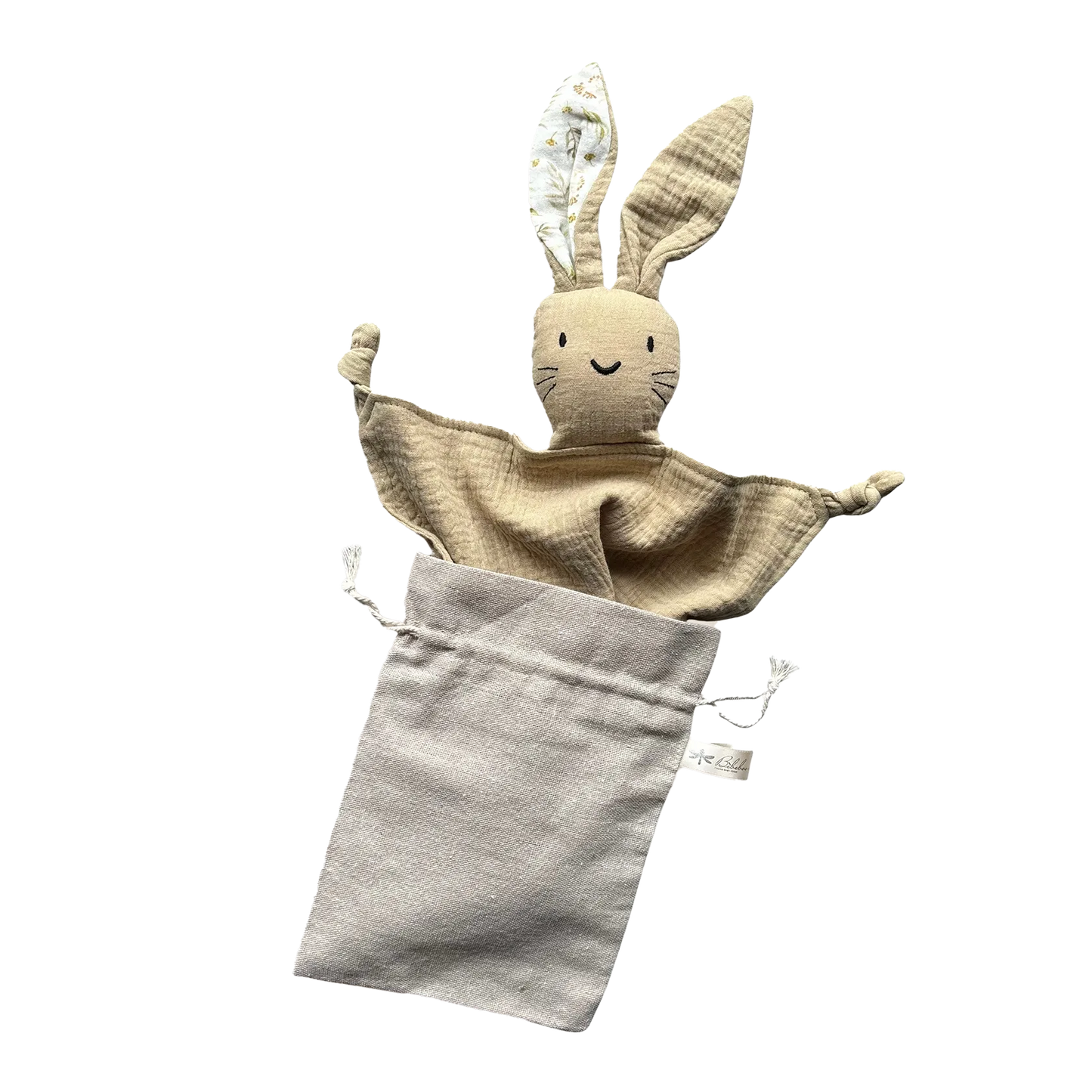 Doudou in mussola di cotone 100%, beige biscotto ,delicato sulla pelle e perfetto fin dai primi giorni di vita.
Ideale per accompagnare il sonno.
Prodotto sicuro, conforme agli standard per neonati. Certificato CE.
100% cotton muslin comforter,beige biscotto ,gentle on the skin , perfect from the very first days of life.
Ideal for accompanying sleep
Safe product, compliant with infant standards. CE Certified.