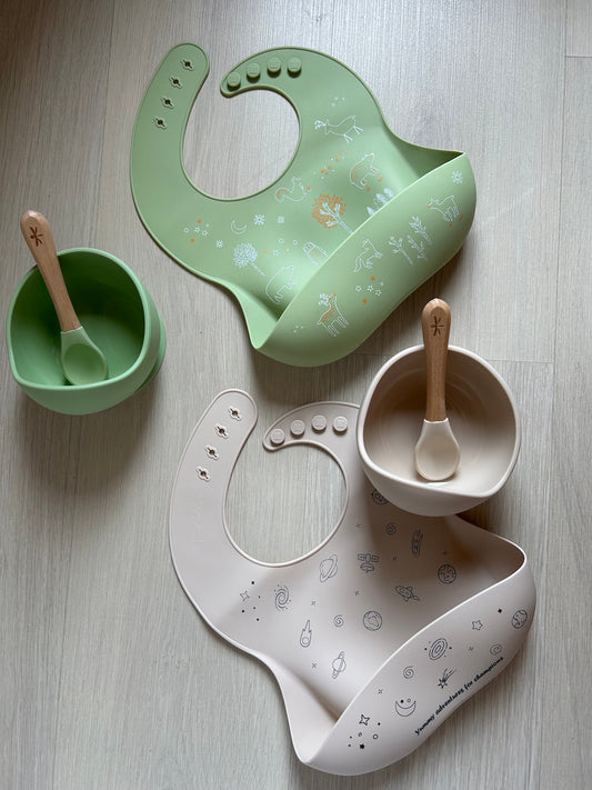 Stoviglie in silicone e accessori pappa: sicurezza e ergonomia