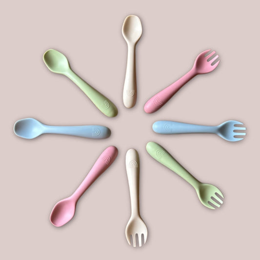 Posatine ergonomiche: strumenti di crescita, autonomia e linguaggio