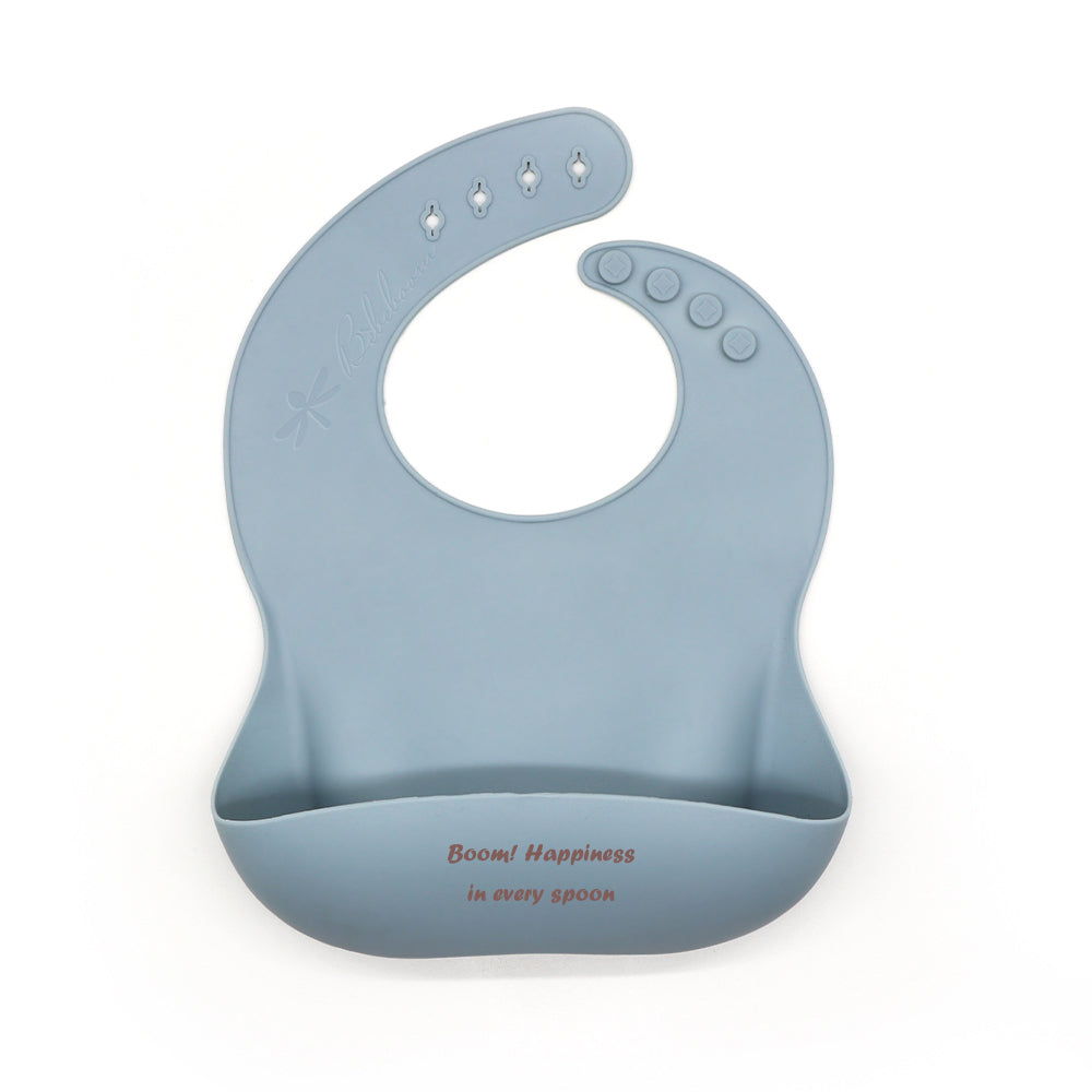 Iconico, elegante e funzionale, il nostro motto “Boom! Happiness in every spoon”, rappresenta l’essenza del nostro brand: amore per i bambini, cura dei dettagli e passione per il design Made in Italy.
Silicone alimentare 100%, privo di BPA, PVC, ftalati.
Iconic, elegant, and functional, our motto "Boom! Happiness in every spoon" embodies the essence of our brand: love for children, attention to detail, and passion for Made in Italy design.
100% Food-grade silicone, free from BPA, PVC, and phthalates.